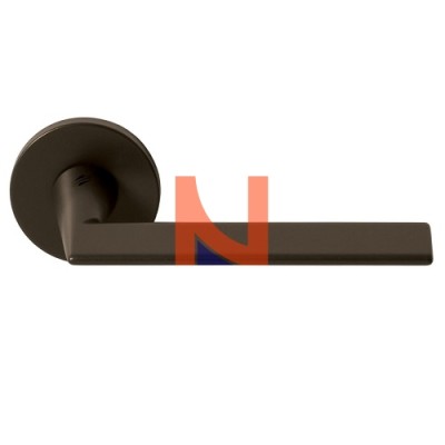 MANIGLIA PER PORTA COLOMBO DESIGN LACONICA, ROSETTA E BOCCHETTA TONDA, FORO YALE, UMBER BRONZE