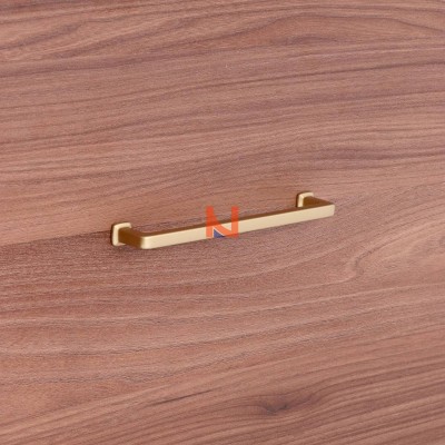 Maniglia per mobili alucover ottone