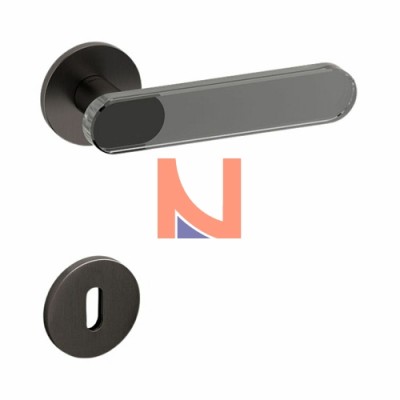 MANIGLIA PER PORTA INTERNA AQUA, ROSETTA E BOCCHETTA BASSA TONDA, FORO PATENT, SUPERANTRACITE SATINATO E VETRO FUME’