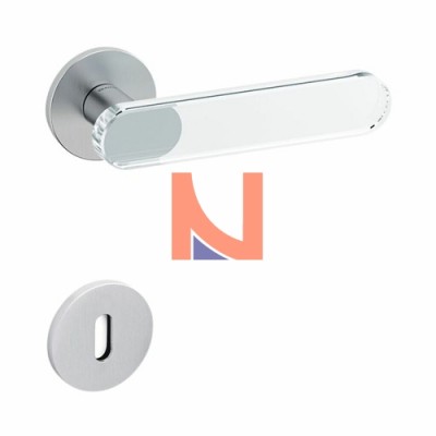 MANIGLIA PER PORTA INTERNA AQUA, ROSETTA E BOCCHETTA BASSA TONDA, FORO PATENT, CROMO SATINATO E VETRO TRASPARENTE
