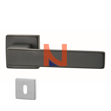 MANIGLIA Q-TRE PATENT NERO
