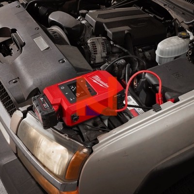 AVVIATORE BOOSTER 18V PER AUTO