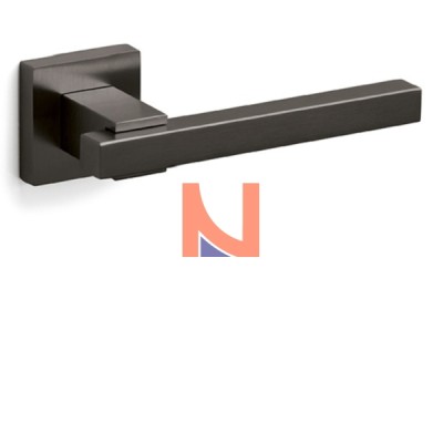 Maniglia per porta Bios con rosetta patent superantracite satinato Olivari M204RB8